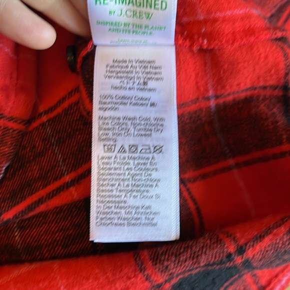 Jcrew Cropped garçon shirt in plaid flannel - Picture 6 of 8